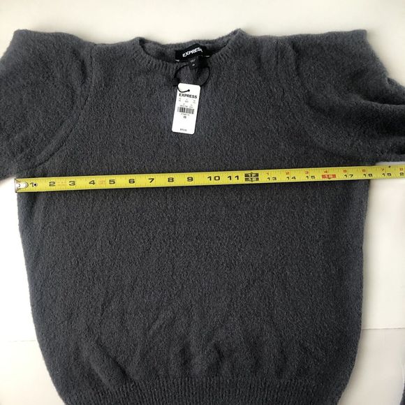 NWT Express XS Gray Sharp Shoulders Long Sleeve Sweater - Picture 9 of 10